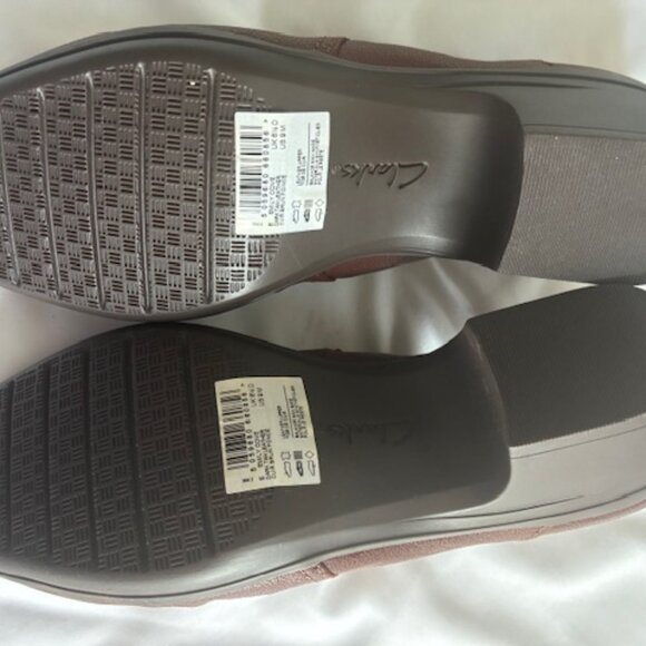 Clarks Shoes - Picture 2 of 3